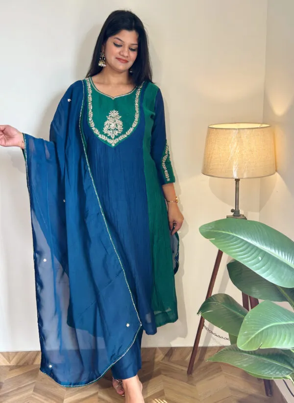 7d96a0ab 1956 4406 915d 5df4d95c799a